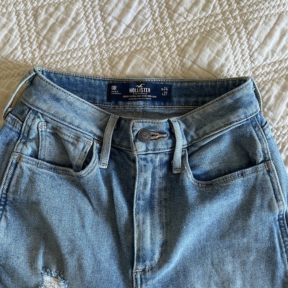Hollister Light Wash Denim Jeans